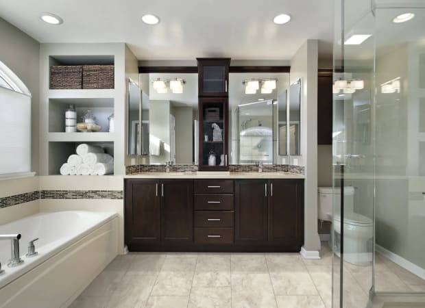 Tile in Travertine Blanco